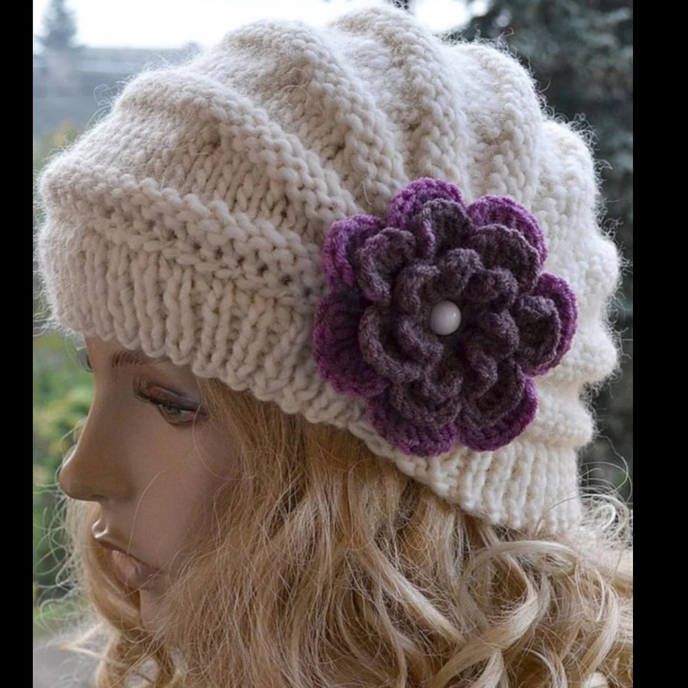 NWT BOHO Knitted hat with a knitted flower.
